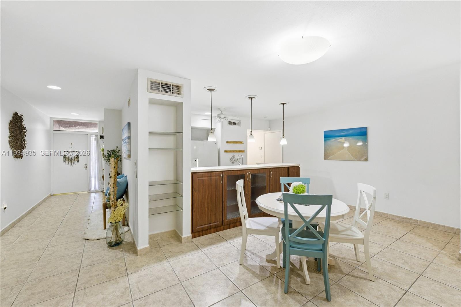 MIAMI LAKES WINDMILL GATE - Residential