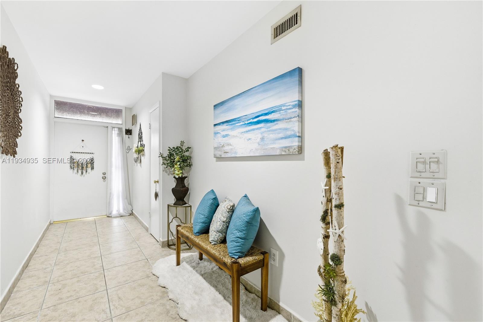 MIAMI LAKES WINDMILL GATE - Residential