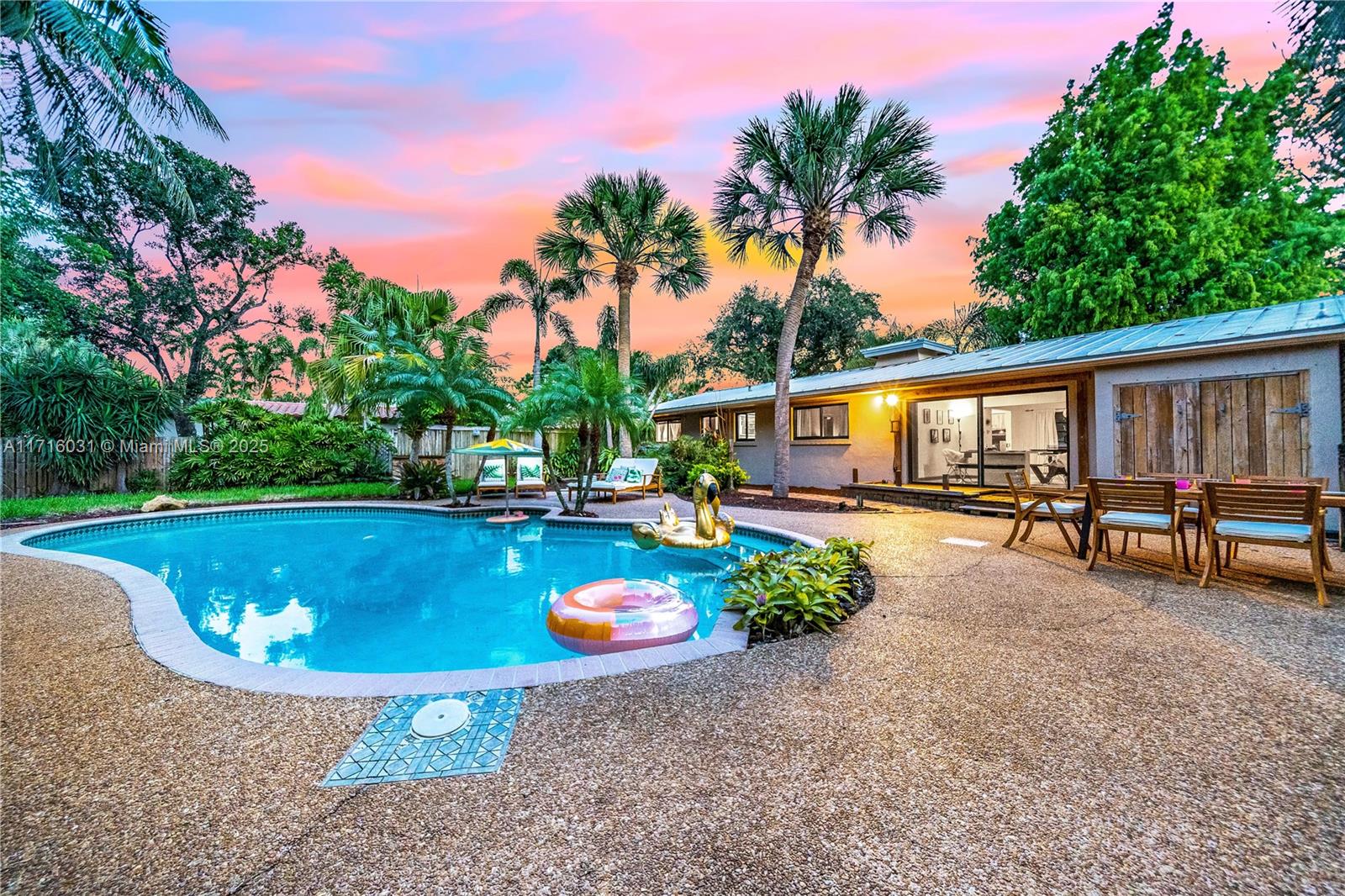 OAKLAND PARK SECOND ADD - Residential