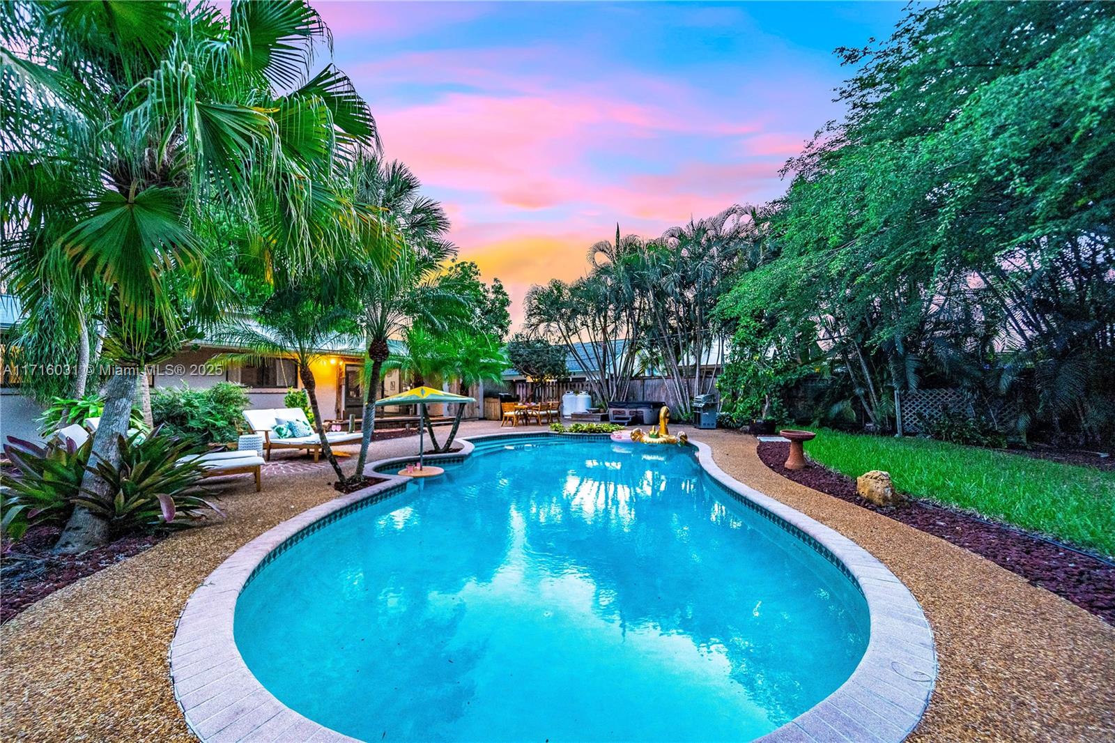 OAKLAND PARK SECOND ADD - Residential