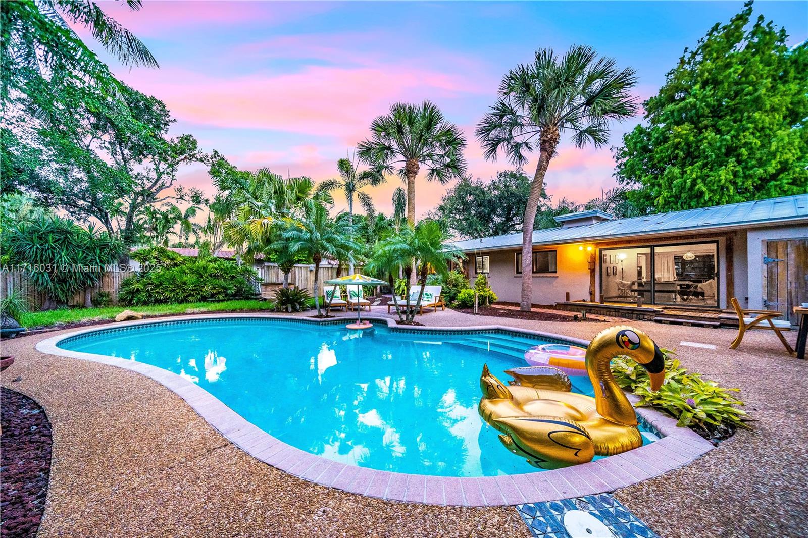 OAKLAND PARK SECOND ADD - Residential