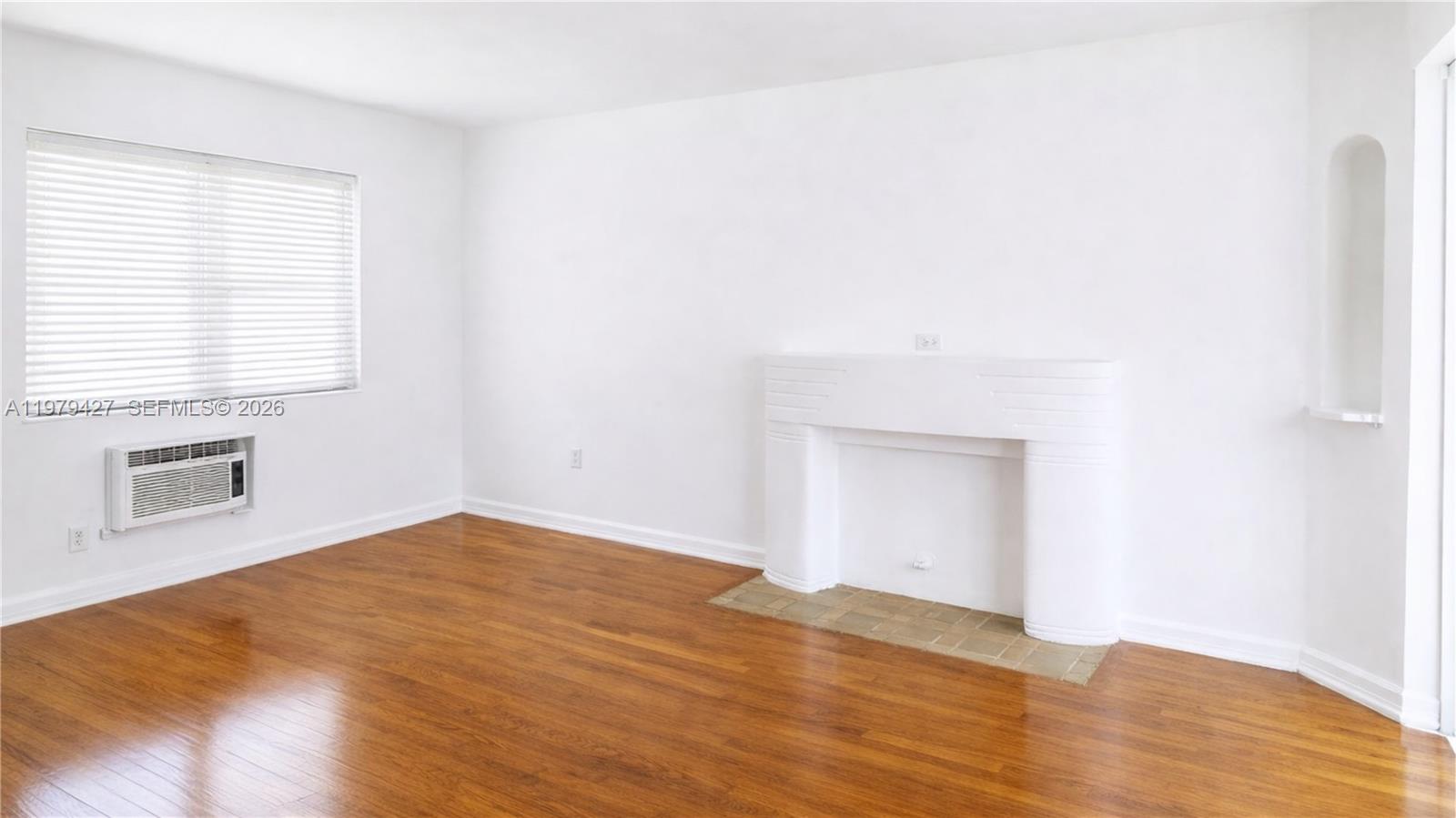 ISLE OF NORMANDY MIAMI VI - Residential Lease