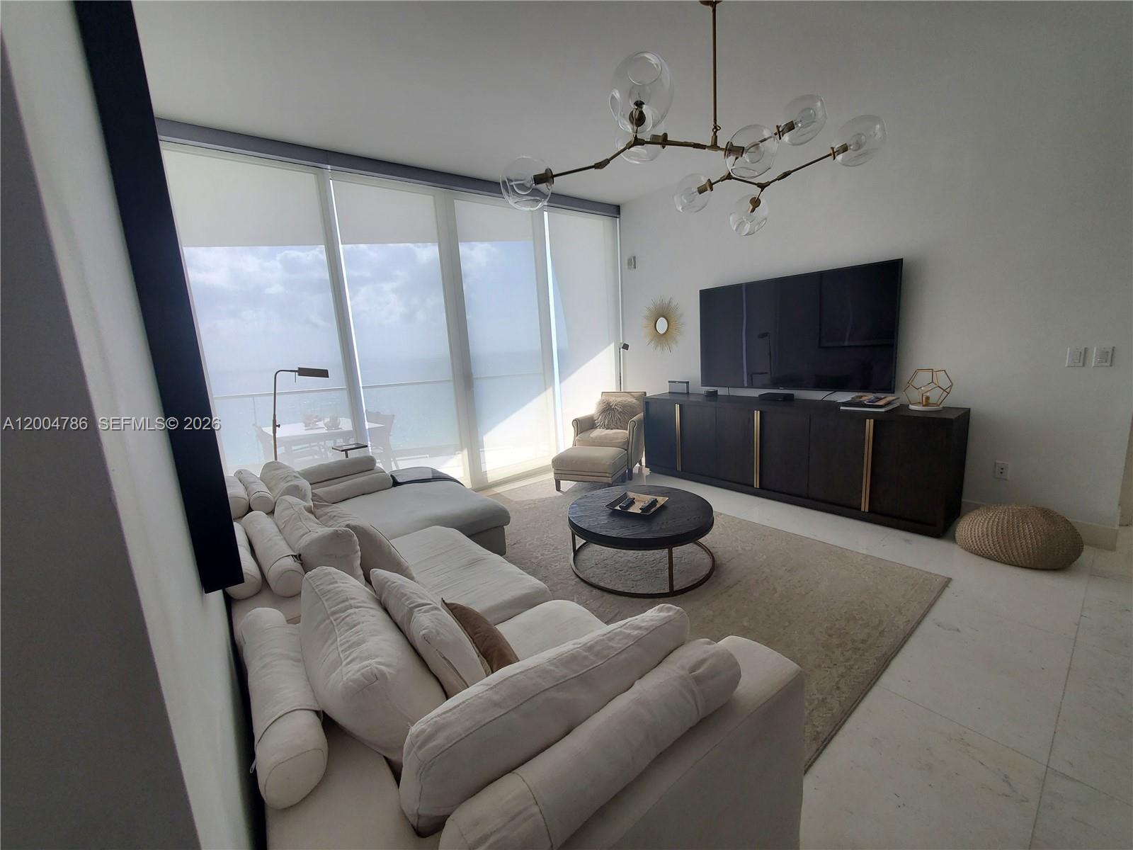 JADE SIGNATURE CONDO - Residential