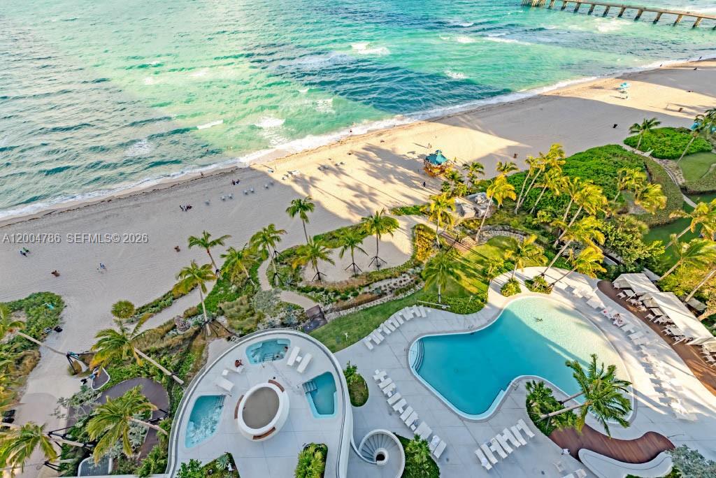 JADE SIGNATURE CONDO - Residential