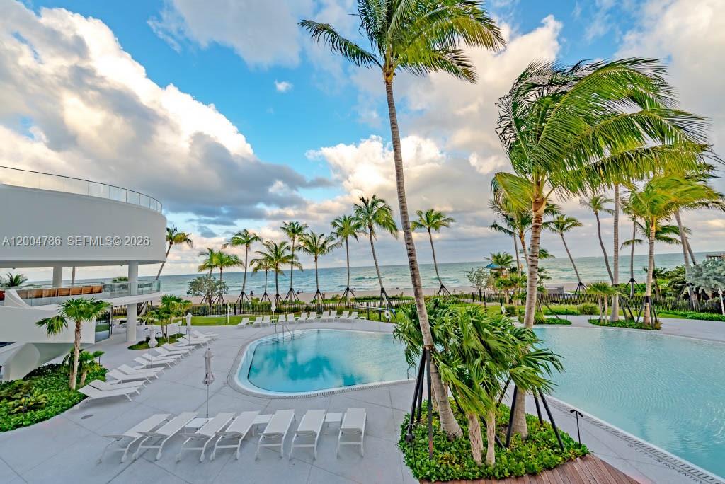 JADE SIGNATURE CONDO - Residential