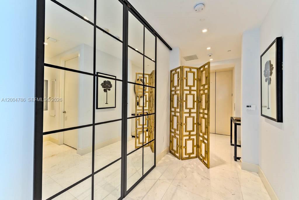 JADE SIGNATURE CONDO - Residential