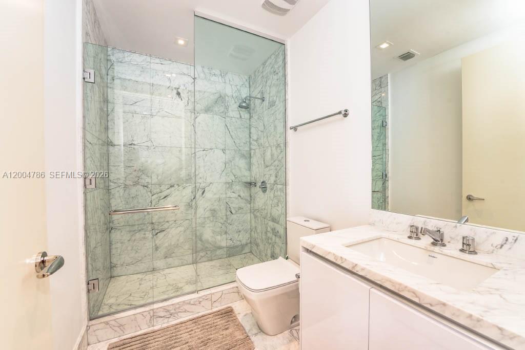 JADE SIGNATURE CONDO - Residential