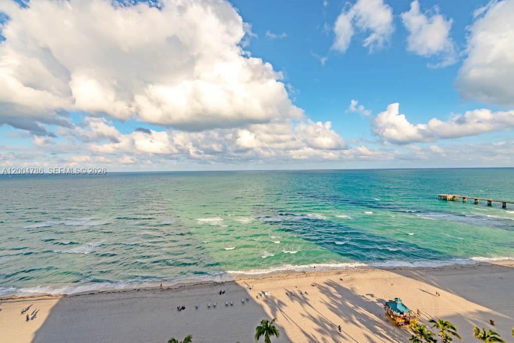 JADE SIGNATURE CONDO - Residential