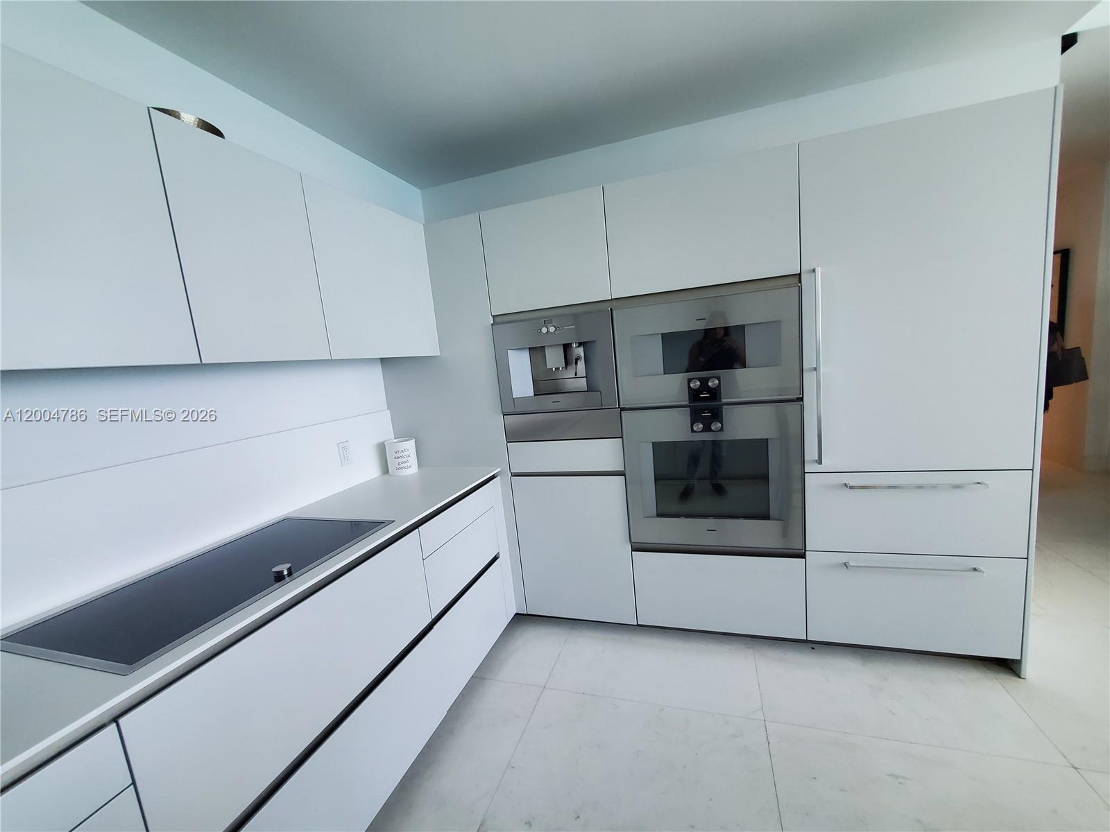 JADE SIGNATURE CONDO - Residential