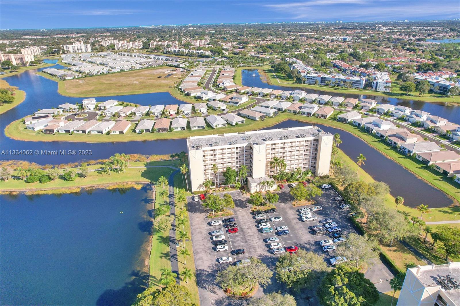 HUNTINGTON LAKES SEC FIVE - Residential