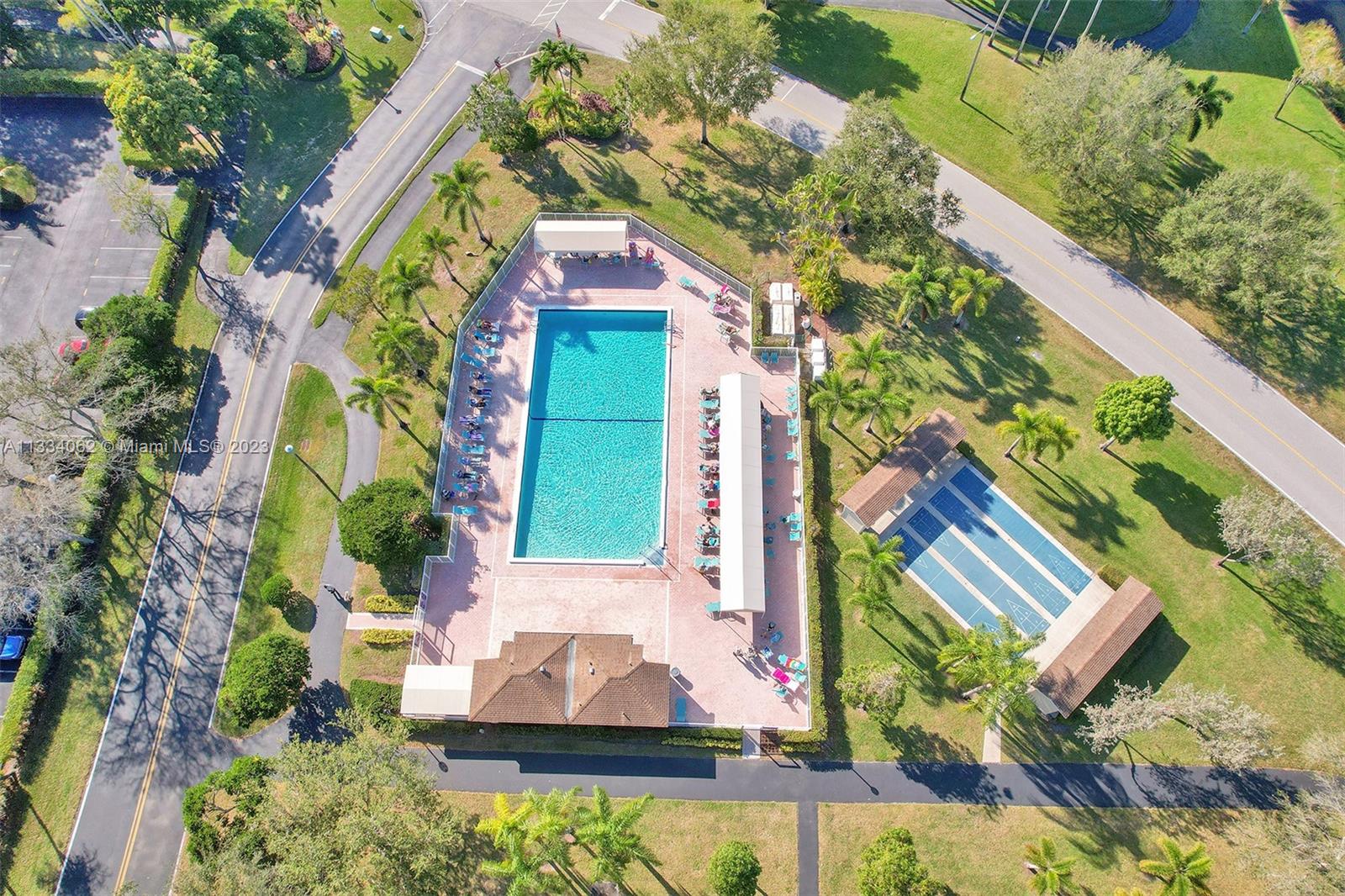 HUNTINGTON LAKES SEC FIVE - Residential