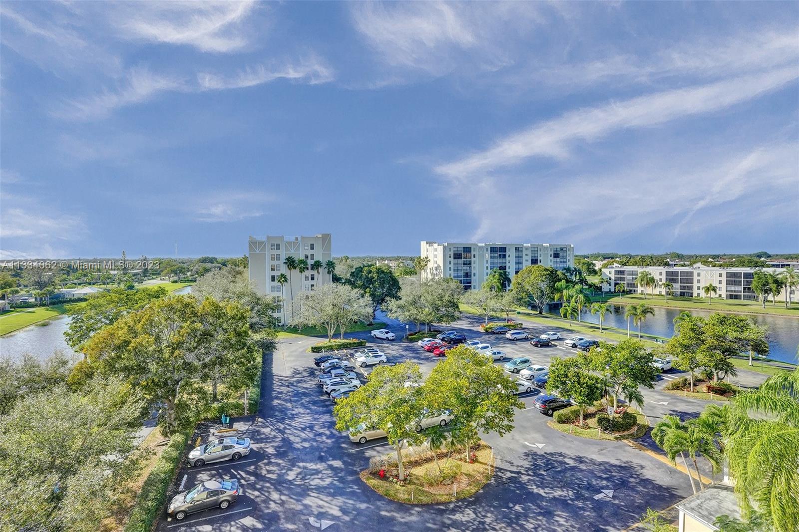 HUNTINGTON LAKES SEC FIVE - Residential