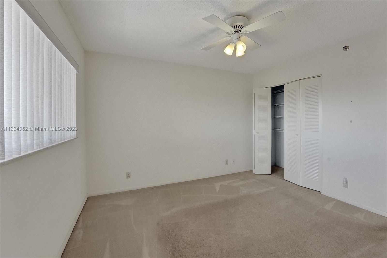 HUNTINGTON LAKES SEC FIVE - Residential