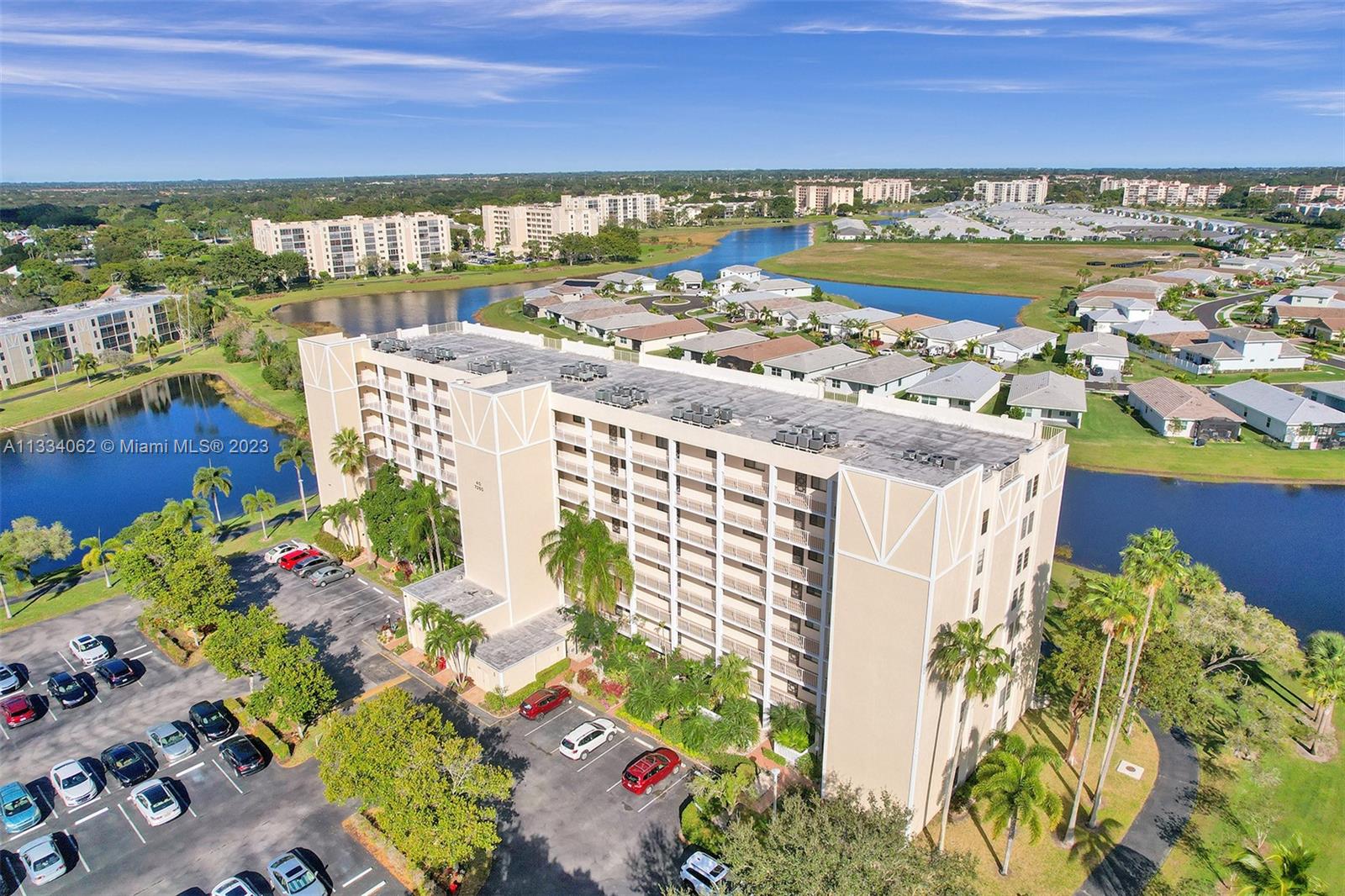 HUNTINGTON LAKES SEC FIVE - Residential