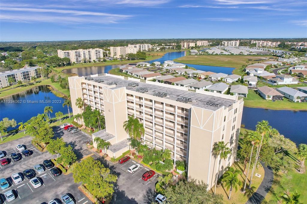 Photo of 7260 Kinghurst Dr #707, Delray Beach, FL 33446 (MLS # A11334062)