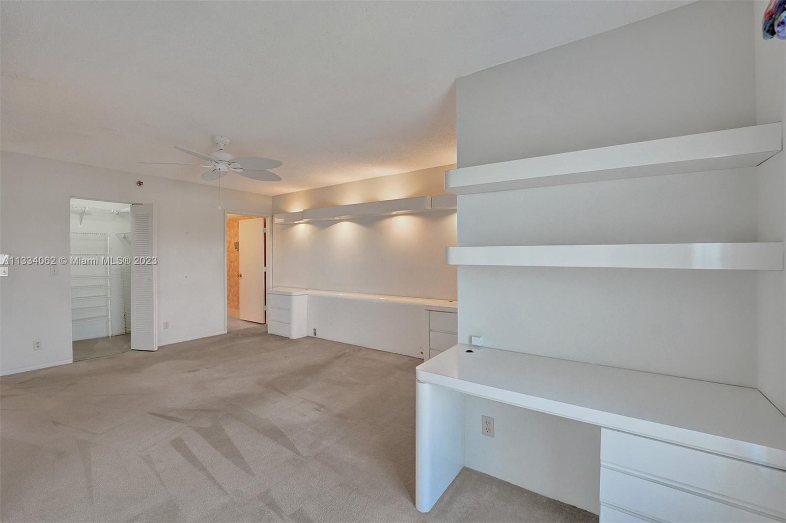 HUNTINGTON LAKES SEC FIVE - Residential