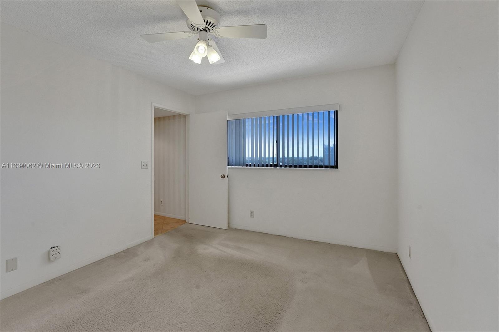 HUNTINGTON LAKES SEC FIVE - Residential