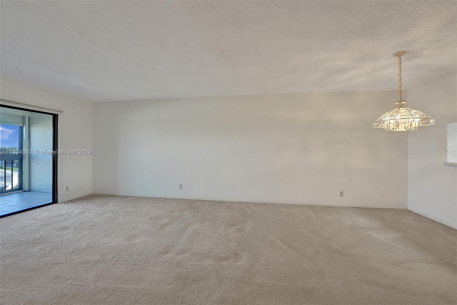 HUNTINGTON LAKES SEC FIVE - Residential