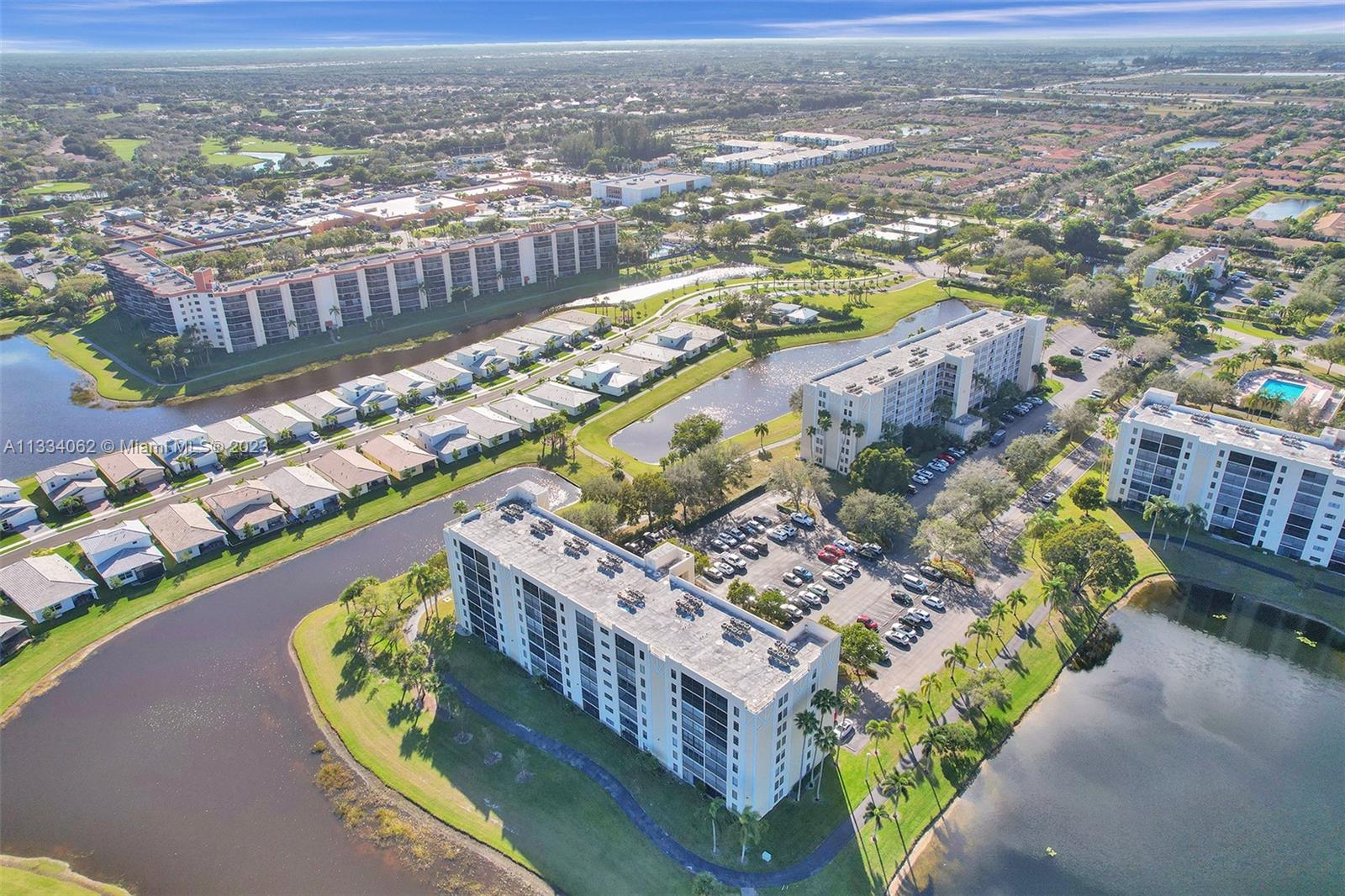 HUNTINGTON LAKES SEC FIVE - Residential