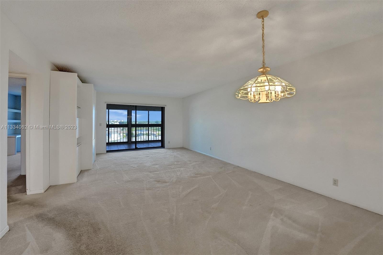 HUNTINGTON LAKES SEC FIVE - Residential