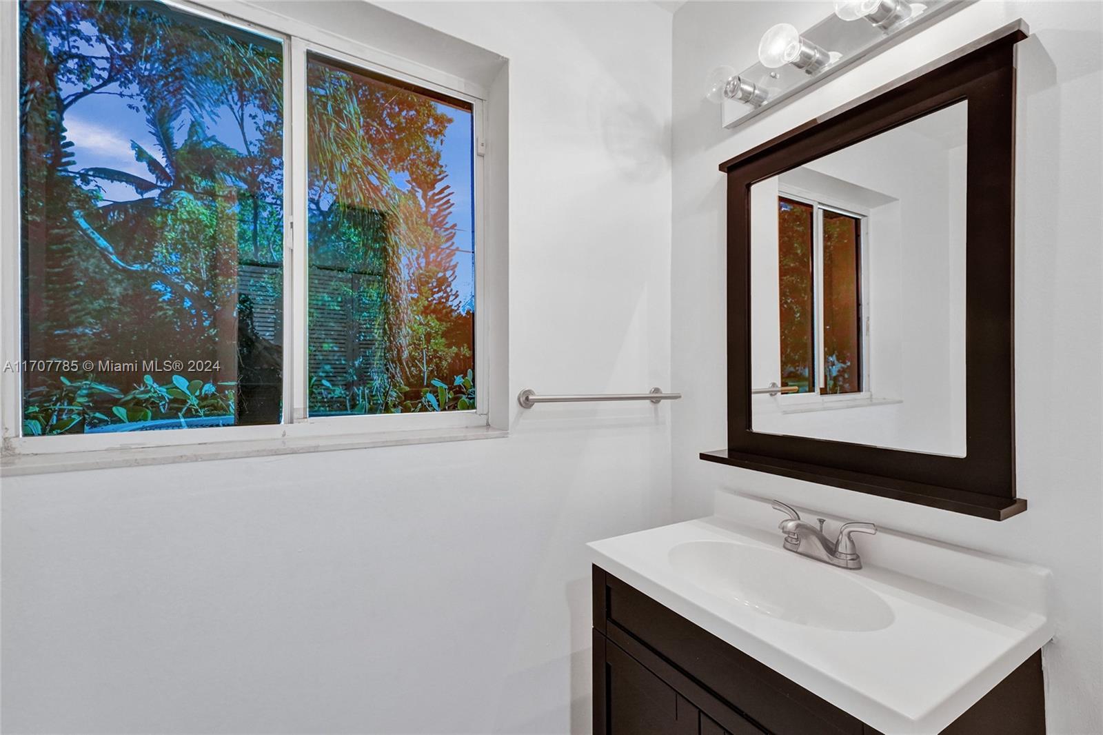 BRENTWOOD PARK - Residential