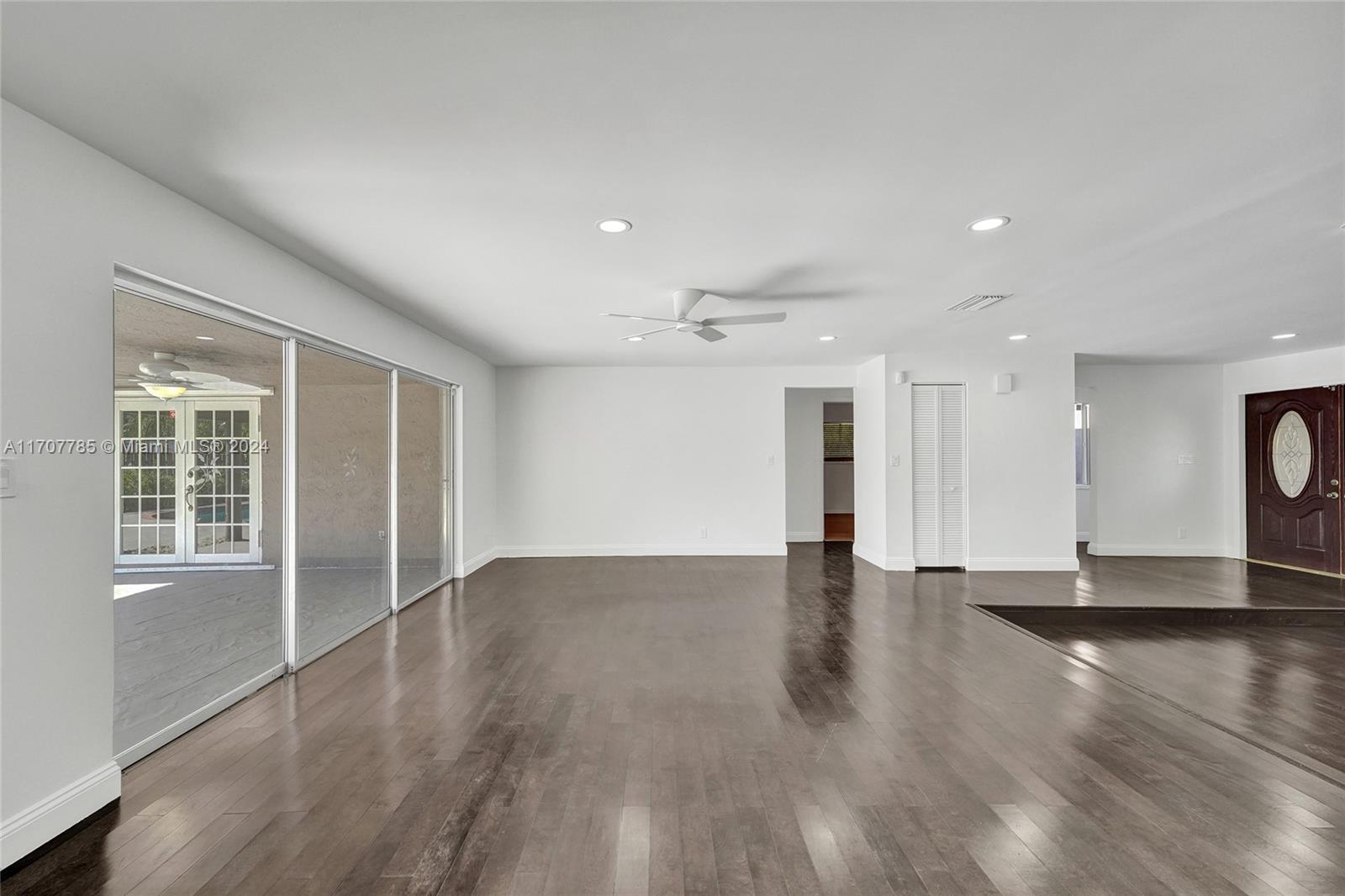 BRENTWOOD PARK - Residential