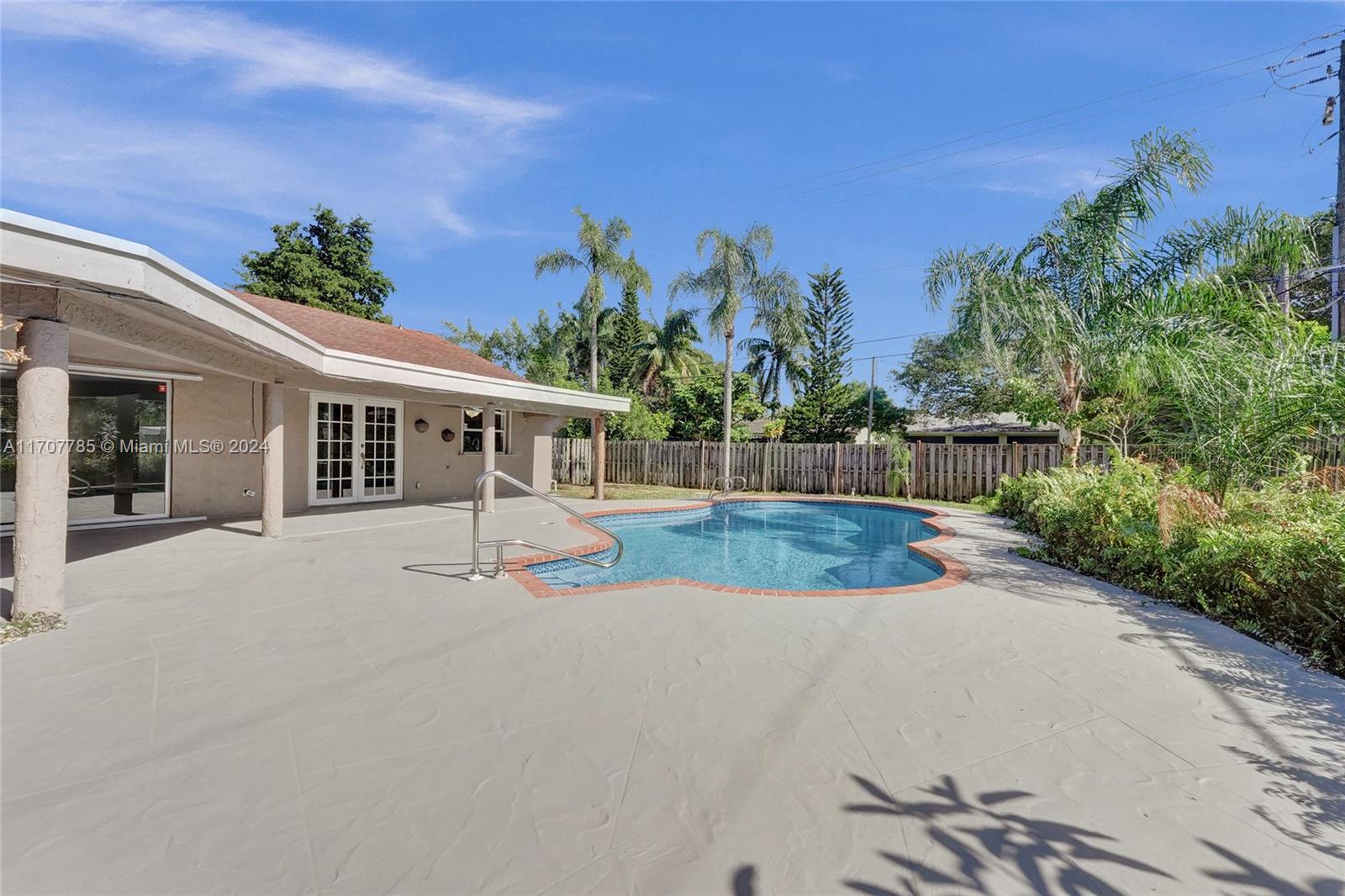 BRENTWOOD PARK - Residential