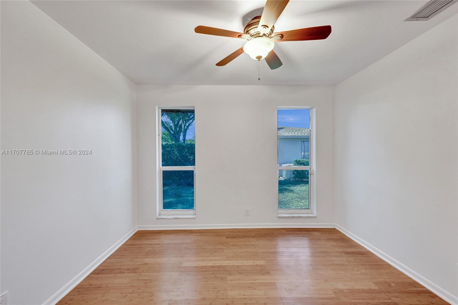 BRENTWOOD PARK - Residential