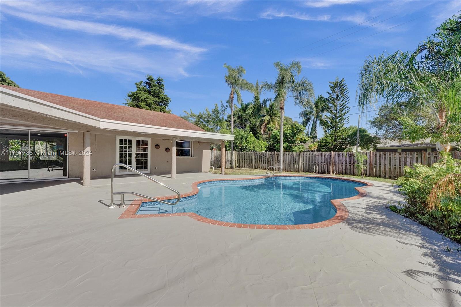 BRENTWOOD PARK - Residential