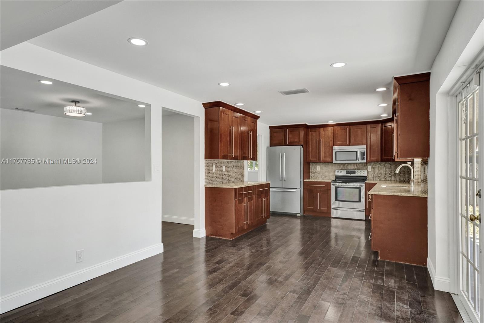 BRENTWOOD PARK - Residential