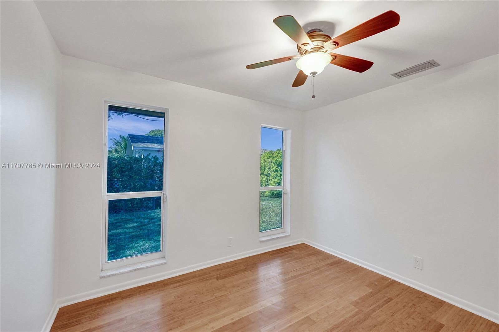 BRENTWOOD PARK - Residential
