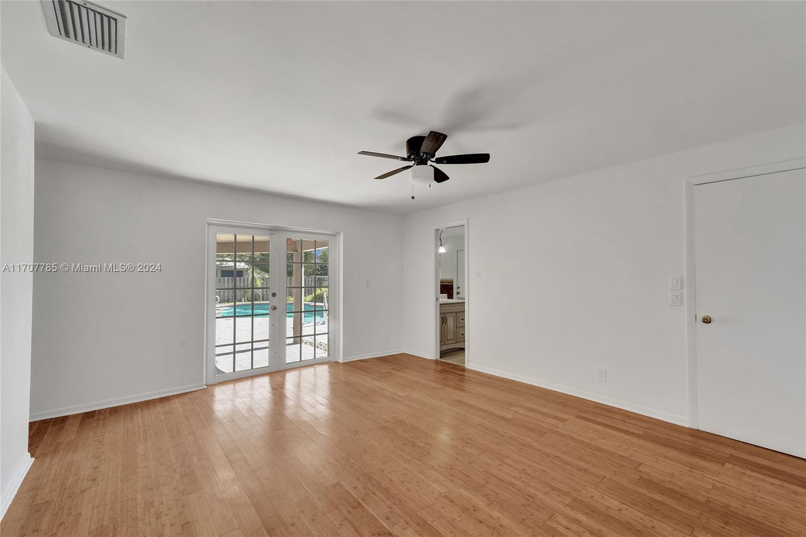 BRENTWOOD PARK - Residential