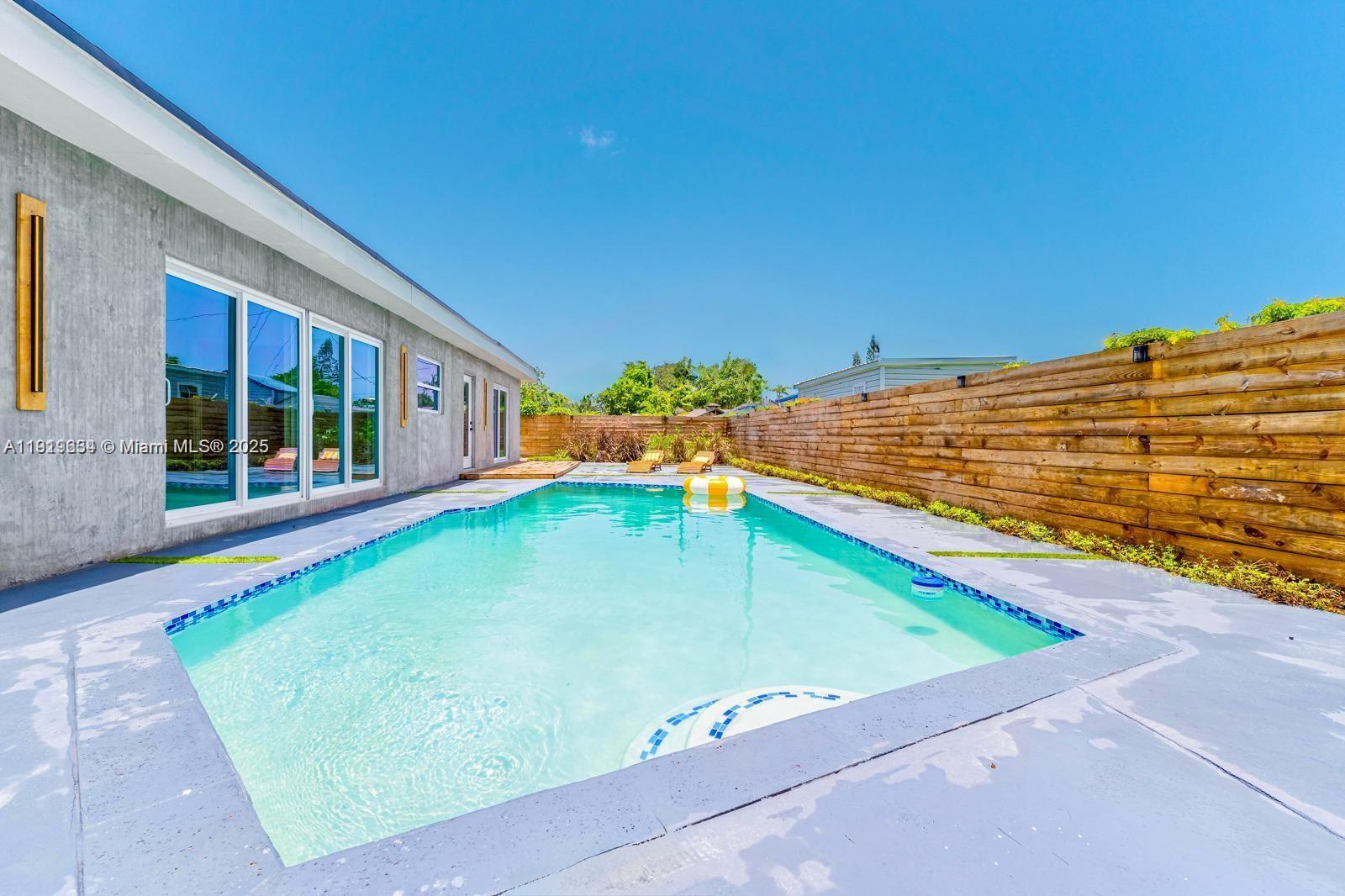 IVES ESTATES SEC 1 - Residential