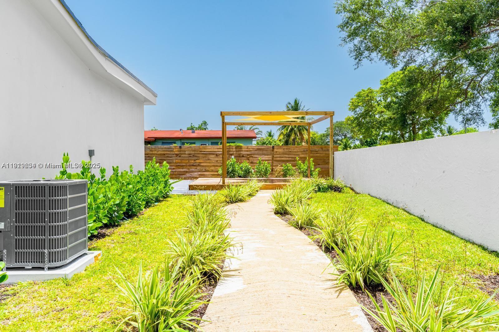 IVES ESTATES SEC 1 - Residential