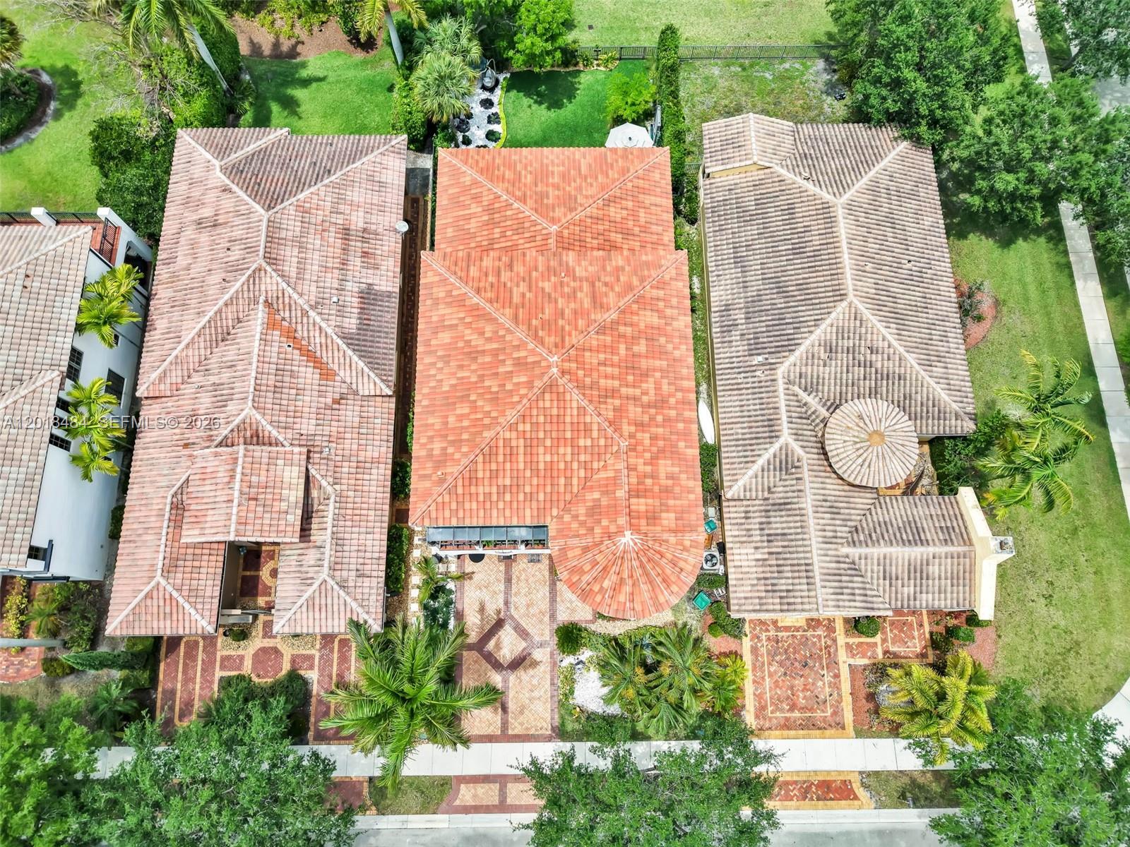 PARKLAND GOLF AND COUNTRY - Residential