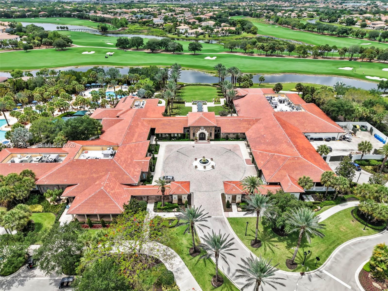 PARKLAND GOLF AND COUNTRY - Residential