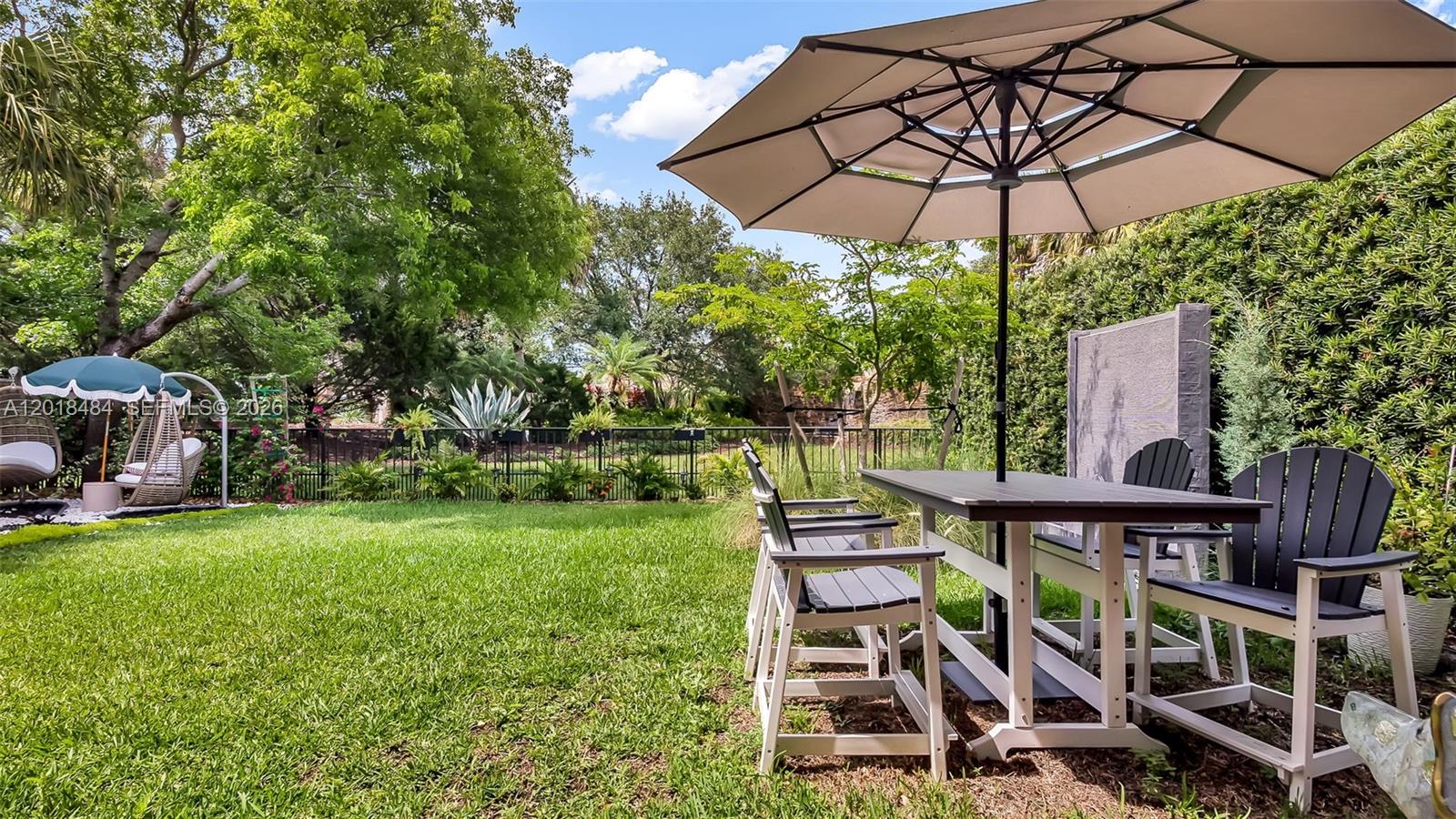 PARKLAND GOLF AND COUNTRY - Residential