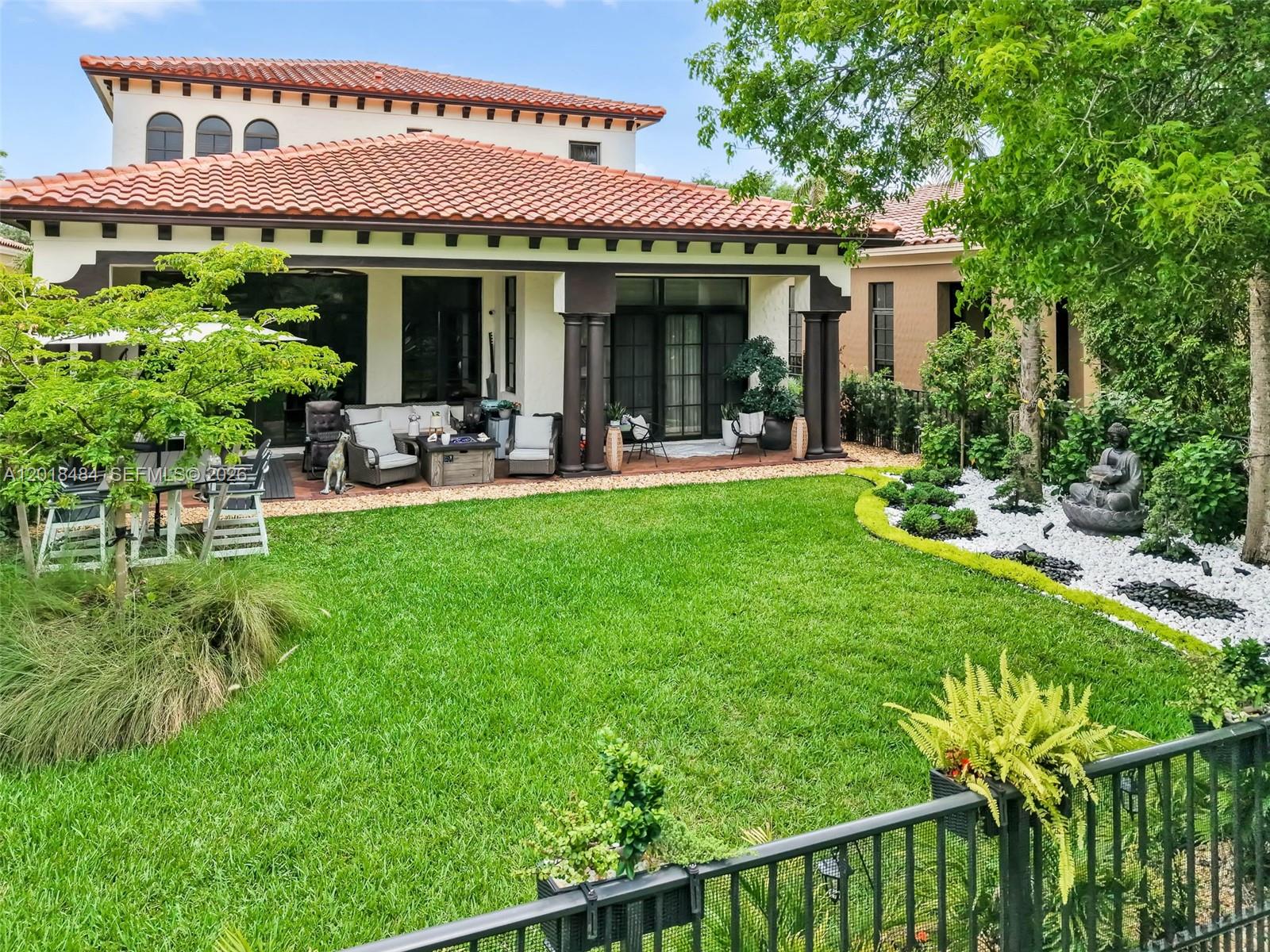 PARKLAND GOLF AND COUNTRY - Residential