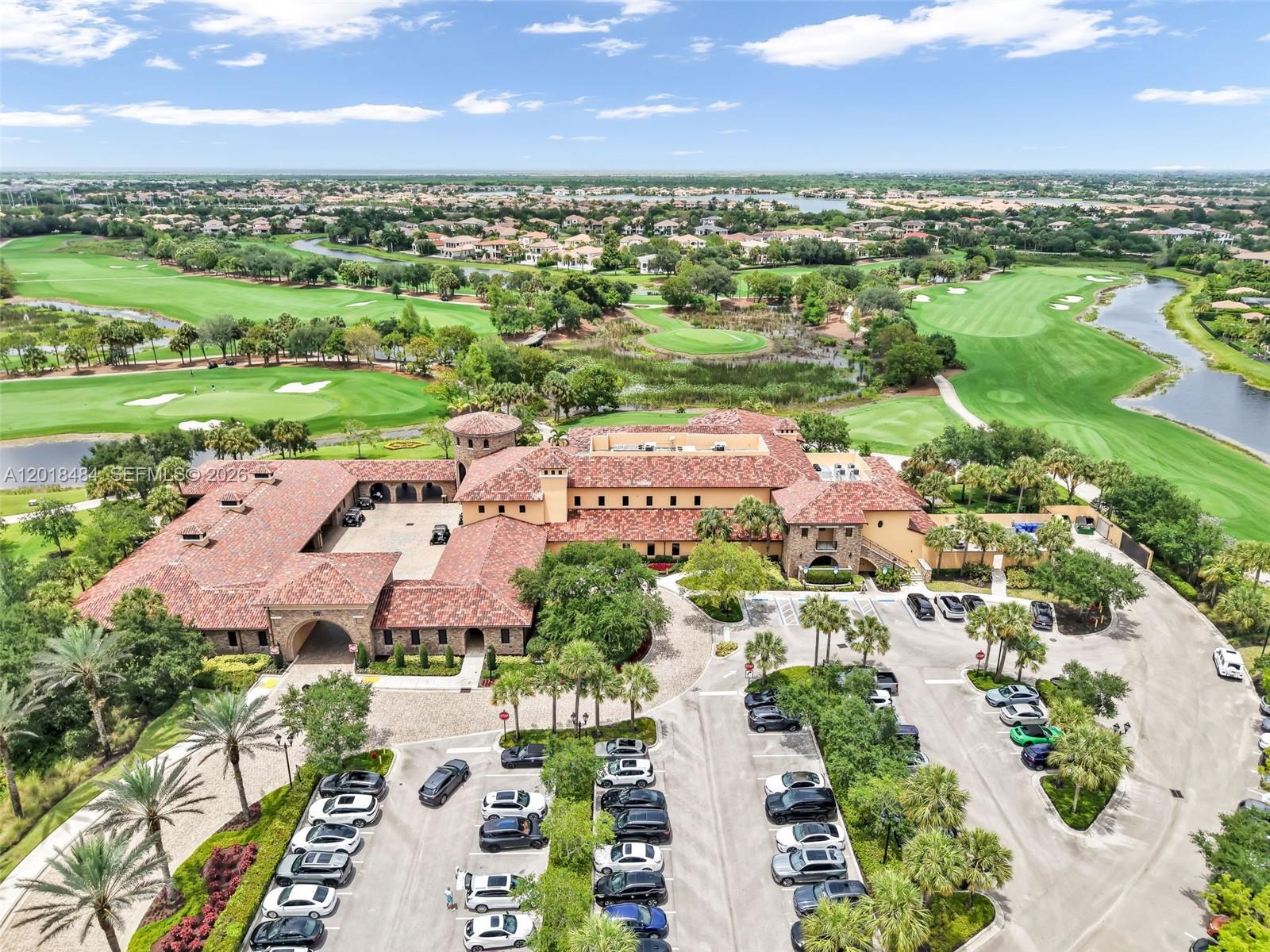 PARKLAND GOLF AND COUNTRY - Residential