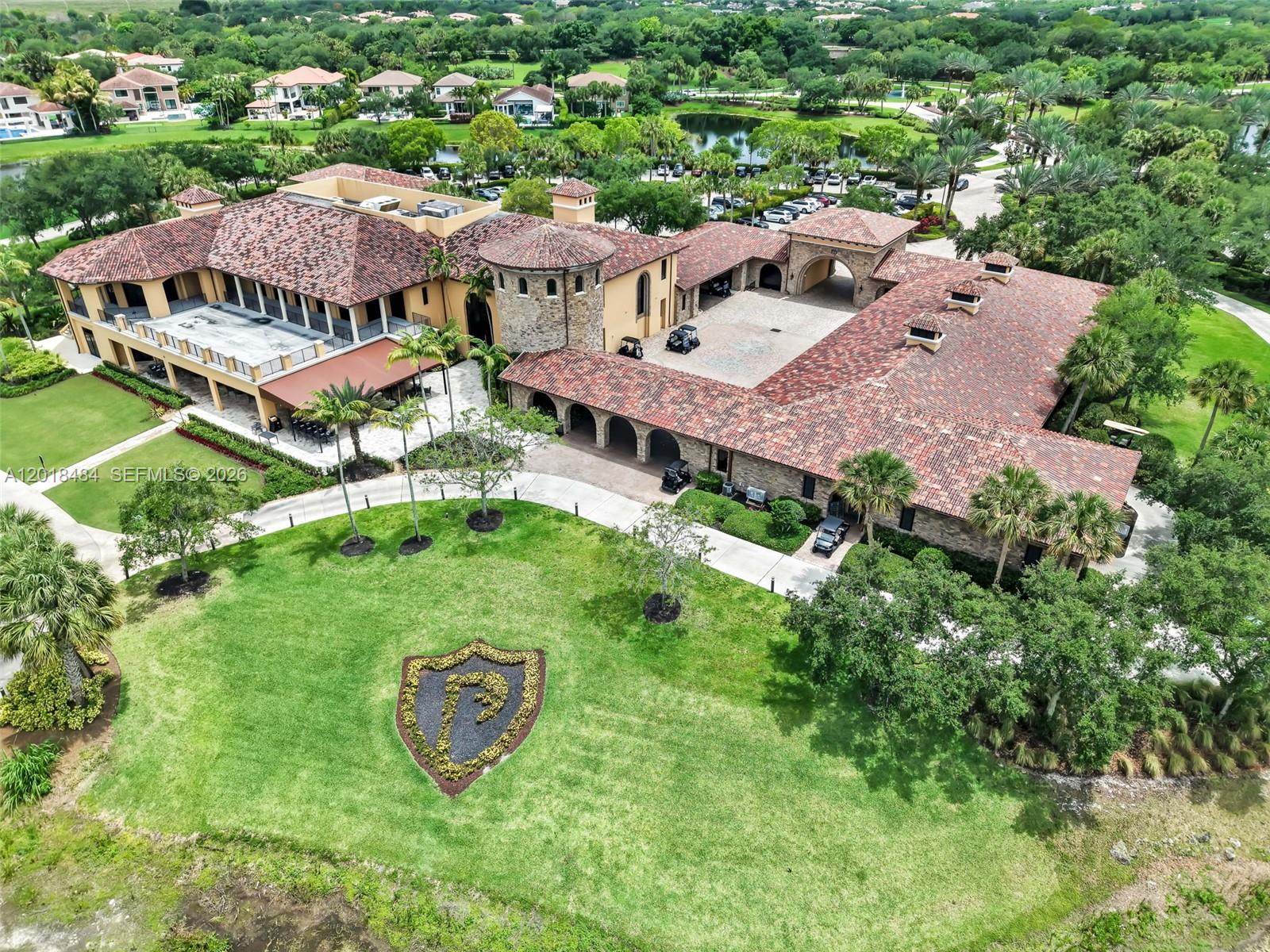 PARKLAND GOLF AND COUNTRY - Residential