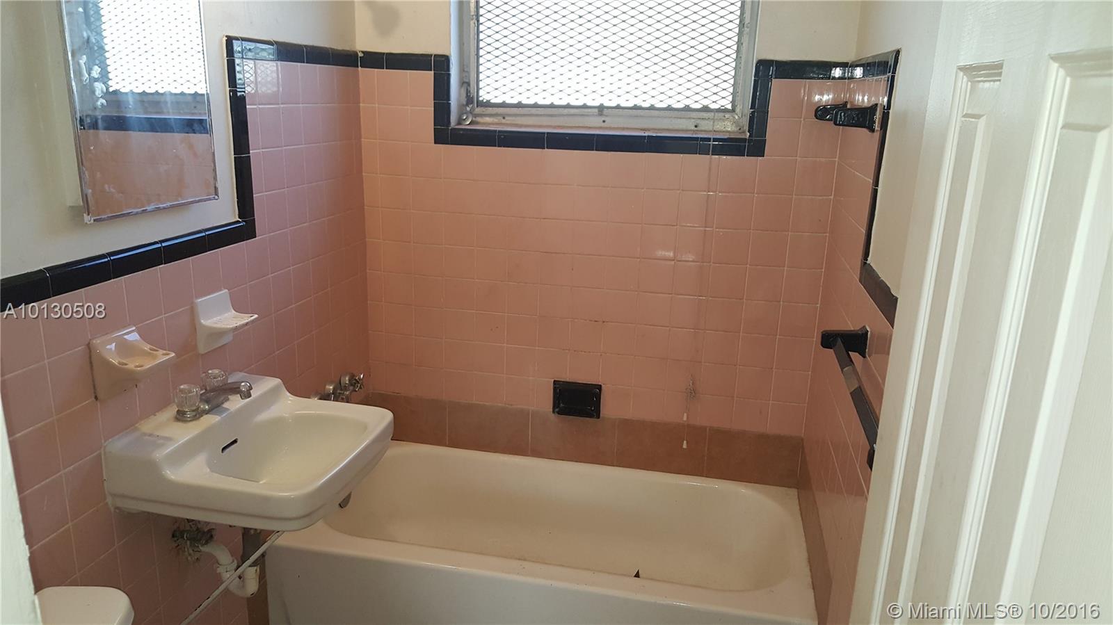 Vera Villas 1st Sec 43-36 - Residential