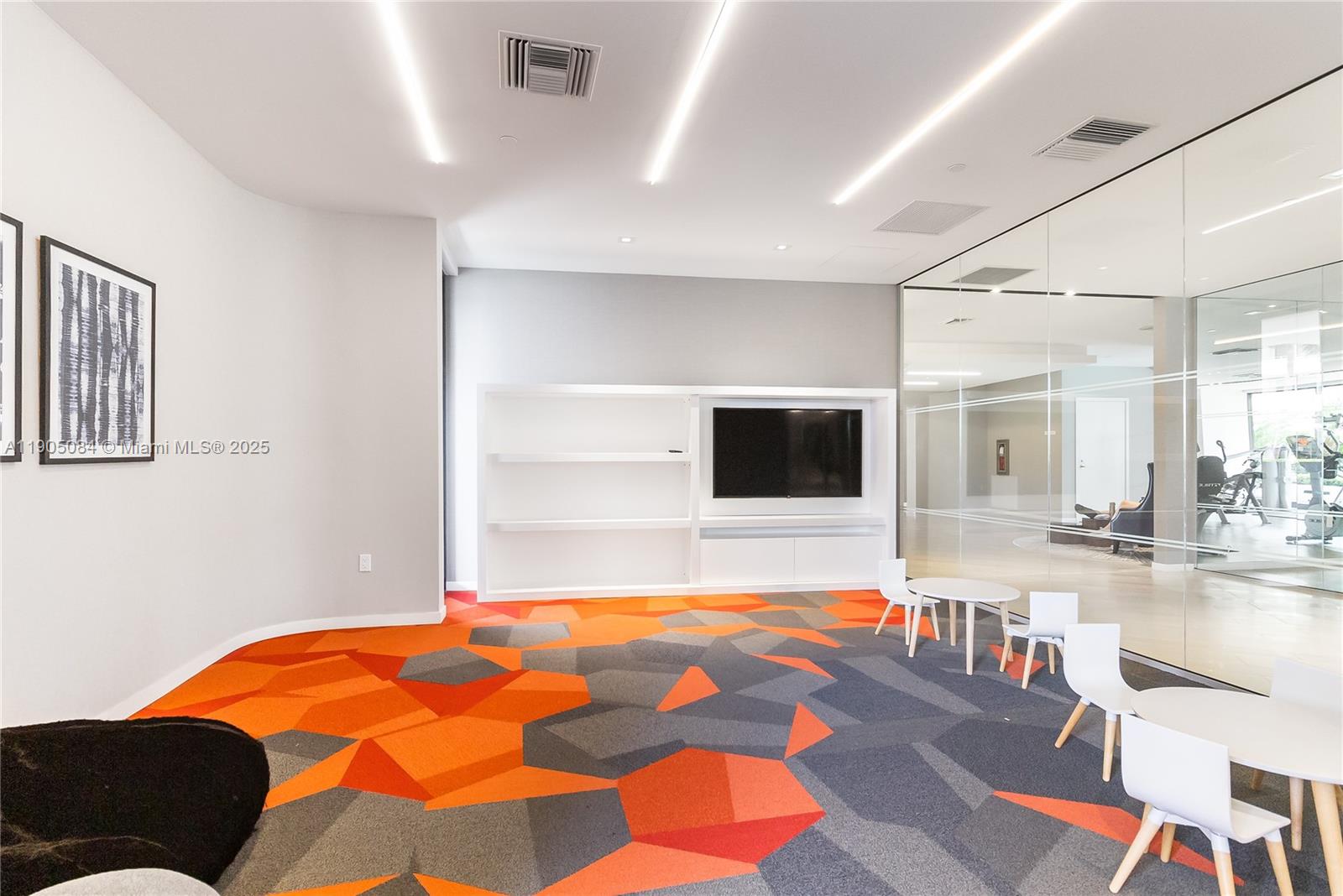 LINCOLN SUB - Residential Lease