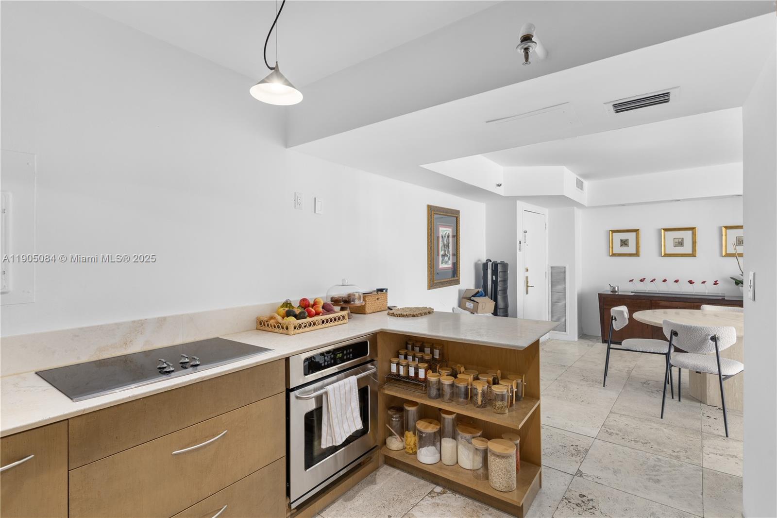 LINCOLN SUB - Residential Lease