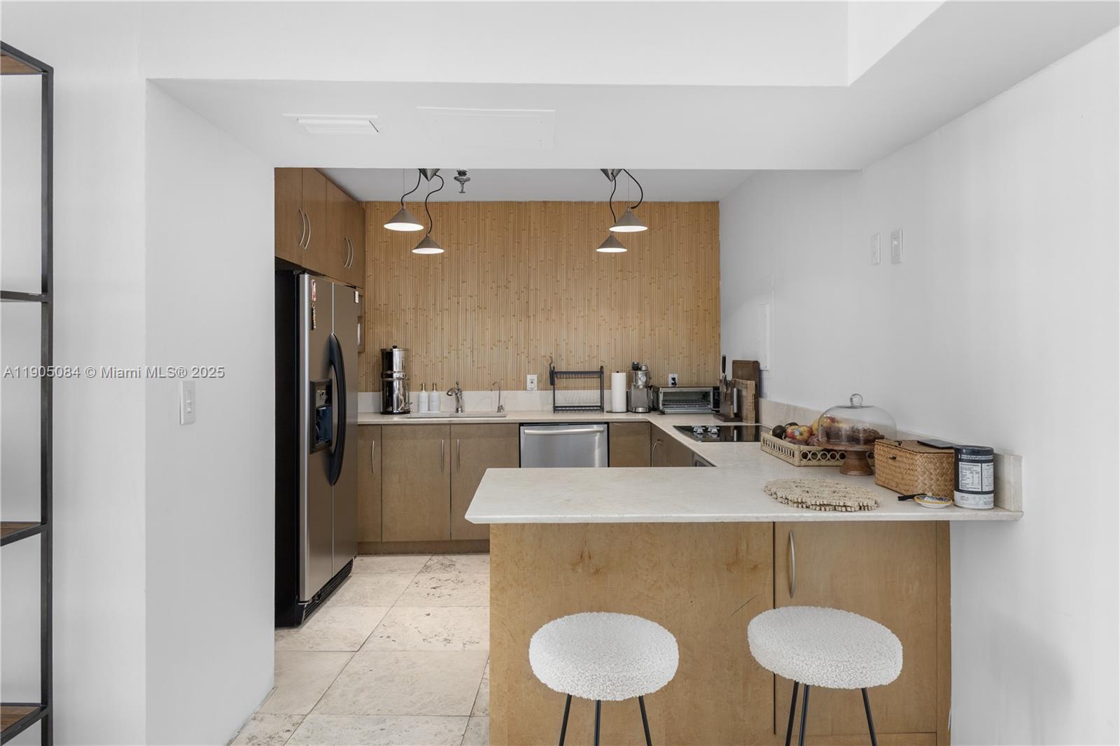 LINCOLN SUB - Residential Lease