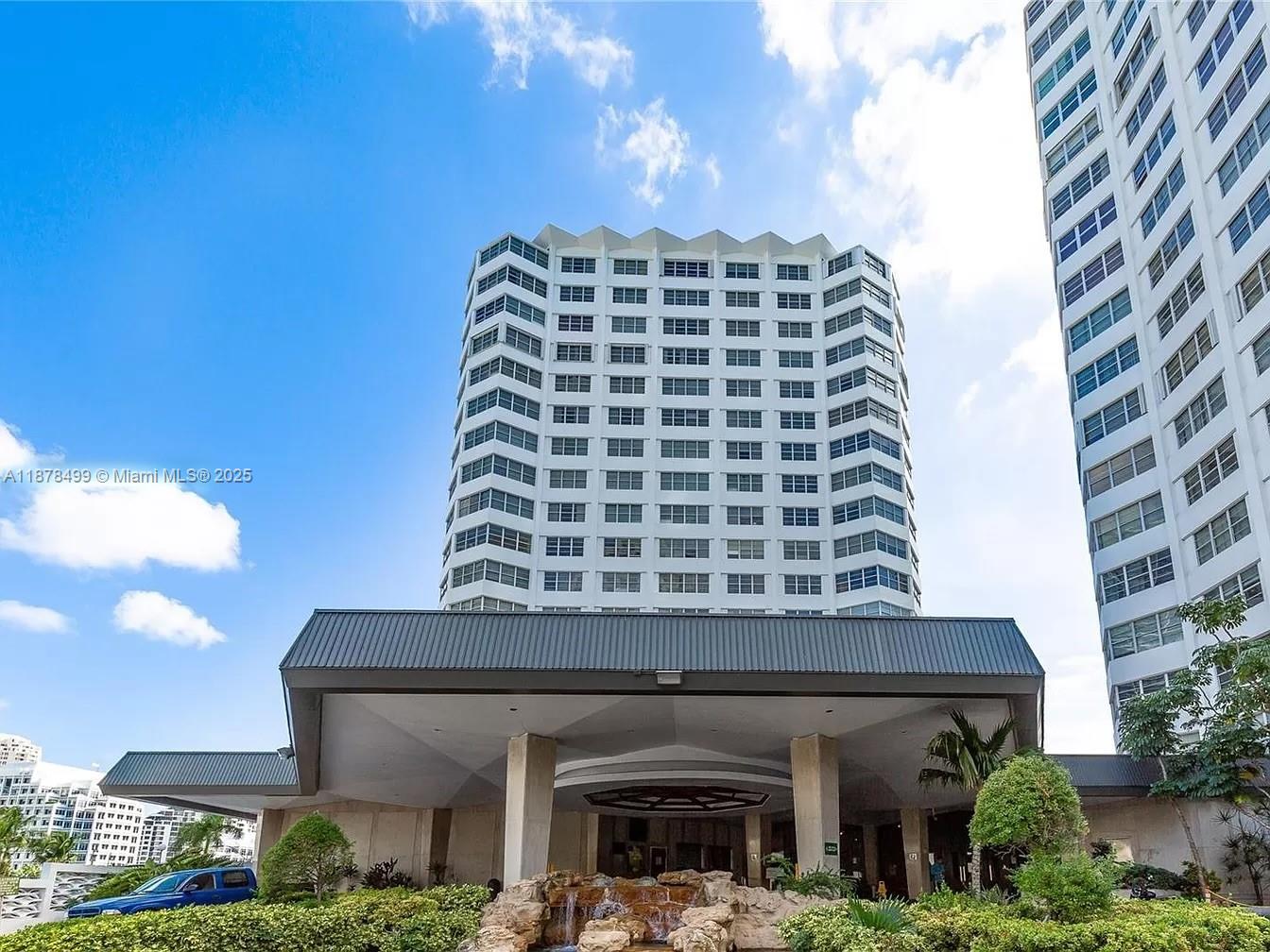 825 Brickell Bay Dr 2041