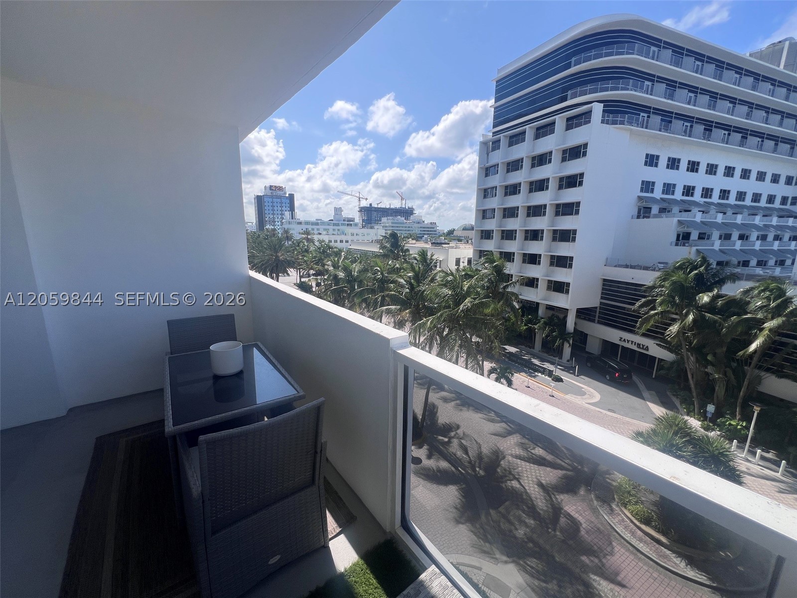 100 Lincoln Rd 537