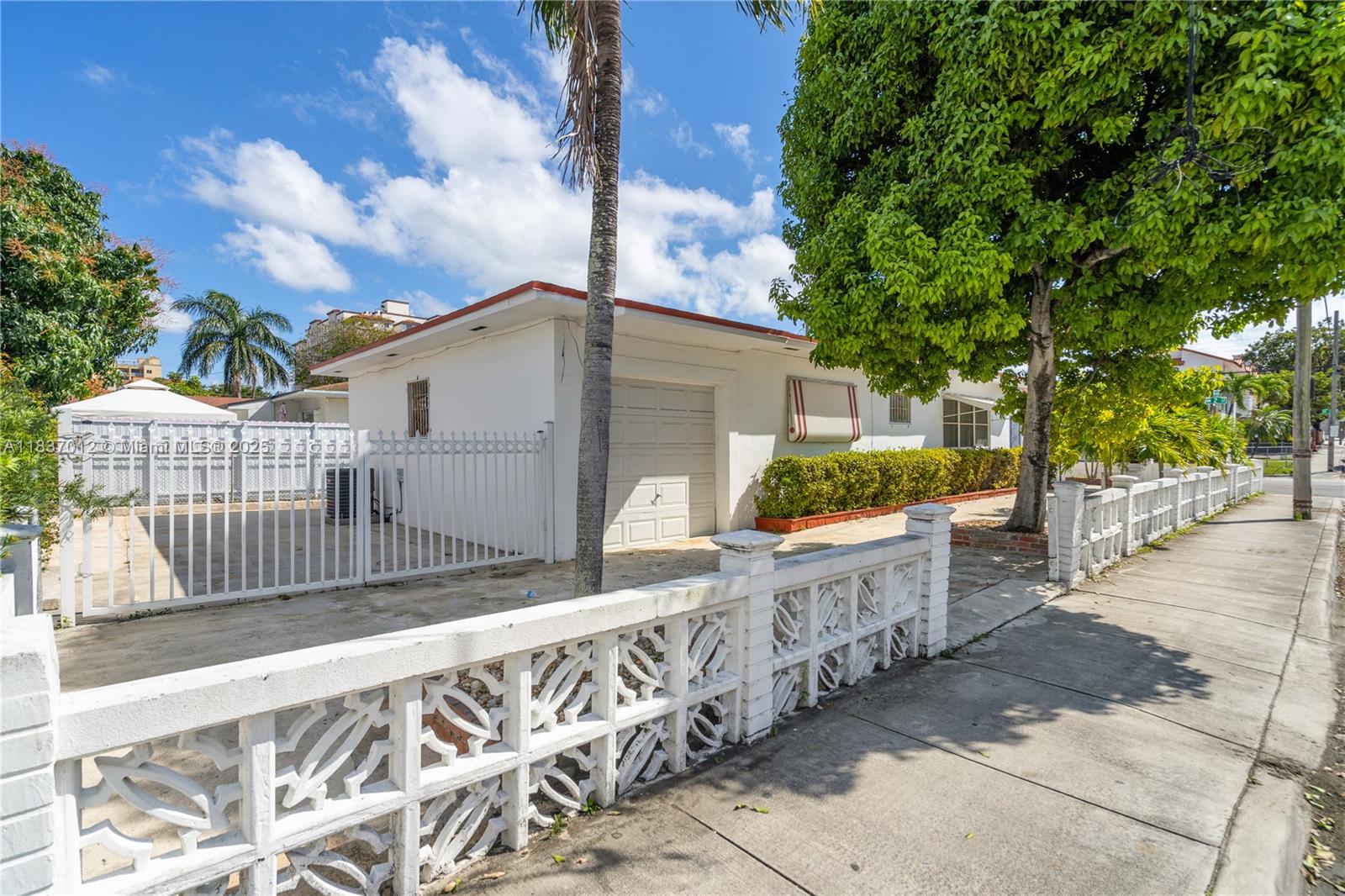 201 NW 14th Ave