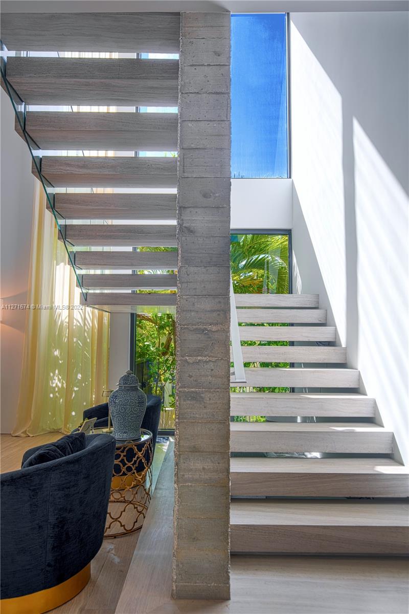 LA GORCE GOLF SUB - Residential