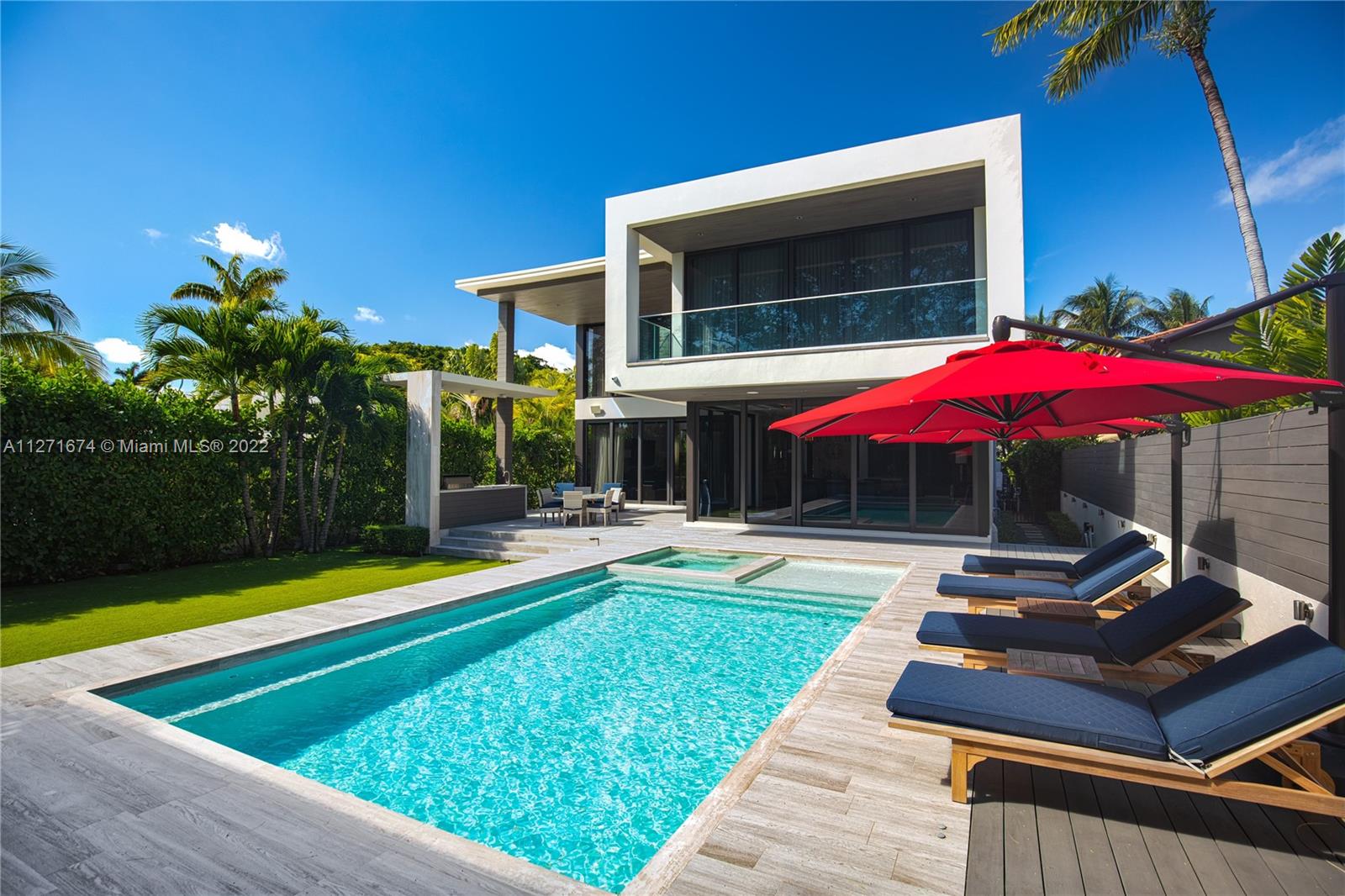 LA GORCE GOLF SUB - Residential