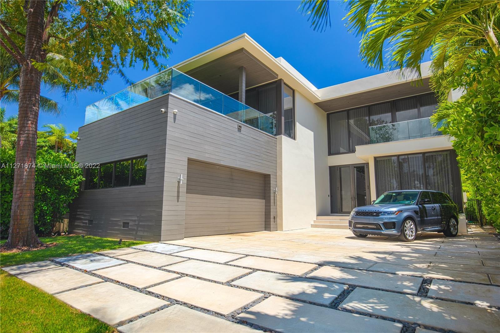 LA GORCE GOLF SUB - Residential